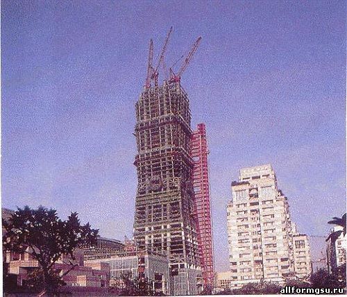 Аварии двух башенных кранов при строительстве самого высокого здания